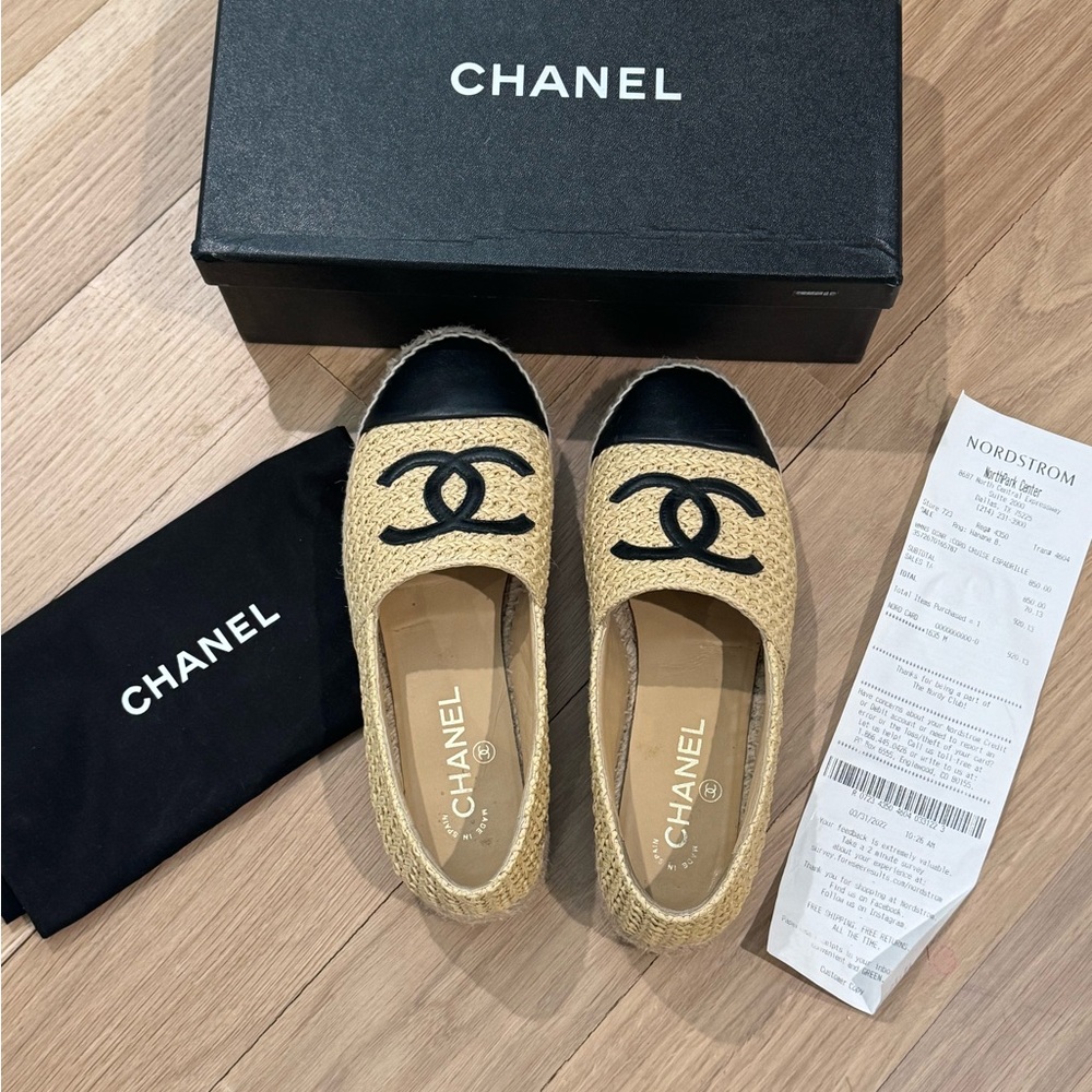 CHANEL Cream and Black Espadrille Shoes with Iconic Logo - Picture 2 of 8